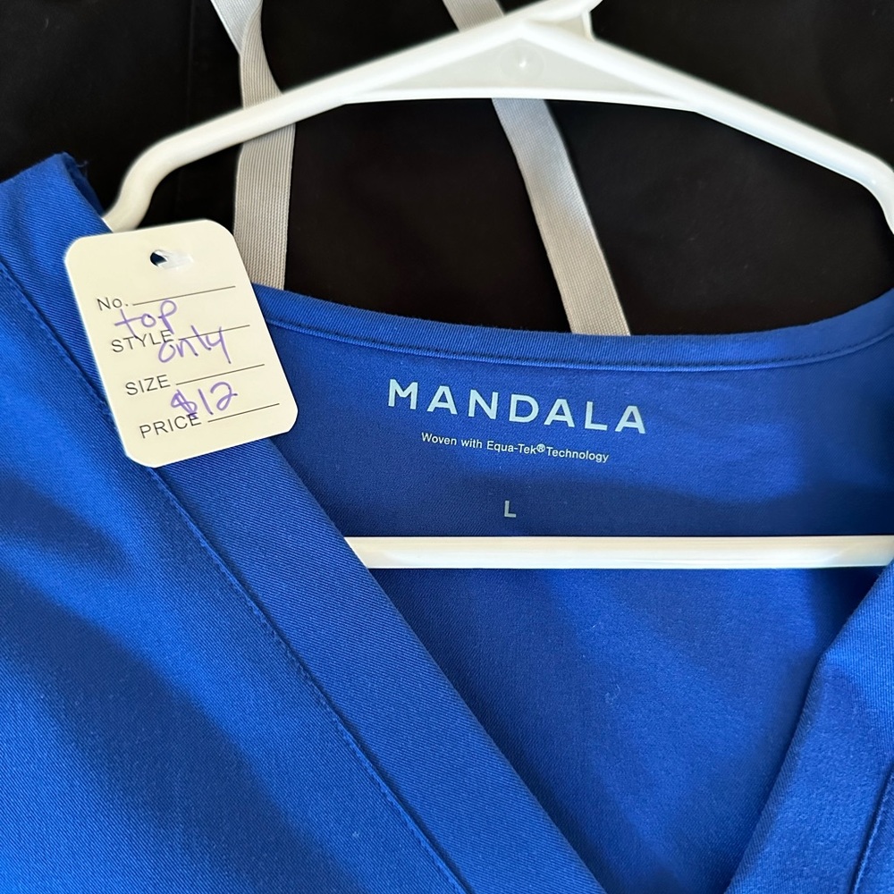 Mandala blue top. Large one pocket